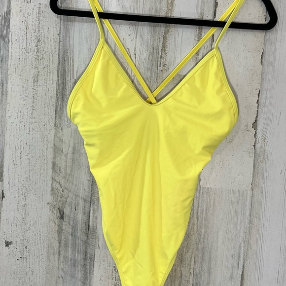 SHEIN One Piece Swimsuit High Hip Bright Summer Swim Bathing Suit Size Medium - Picture 3 of 16